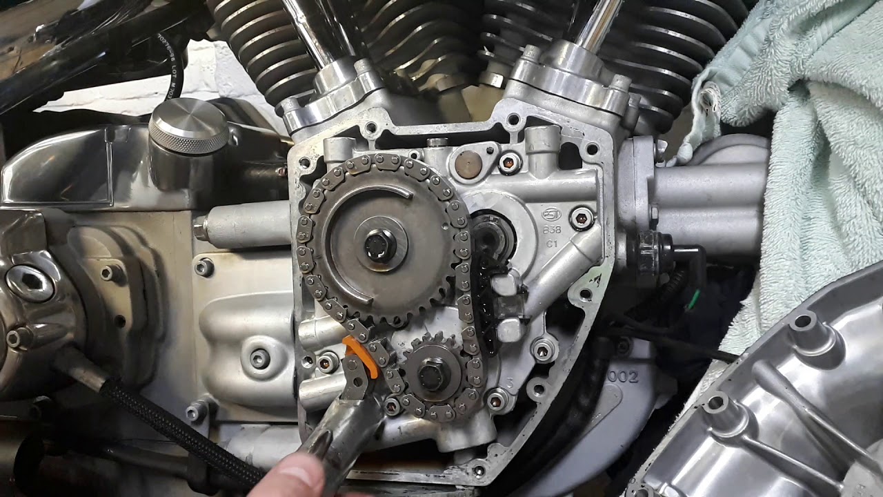 How to check camchain tensioners on a Harley 88 Twincam