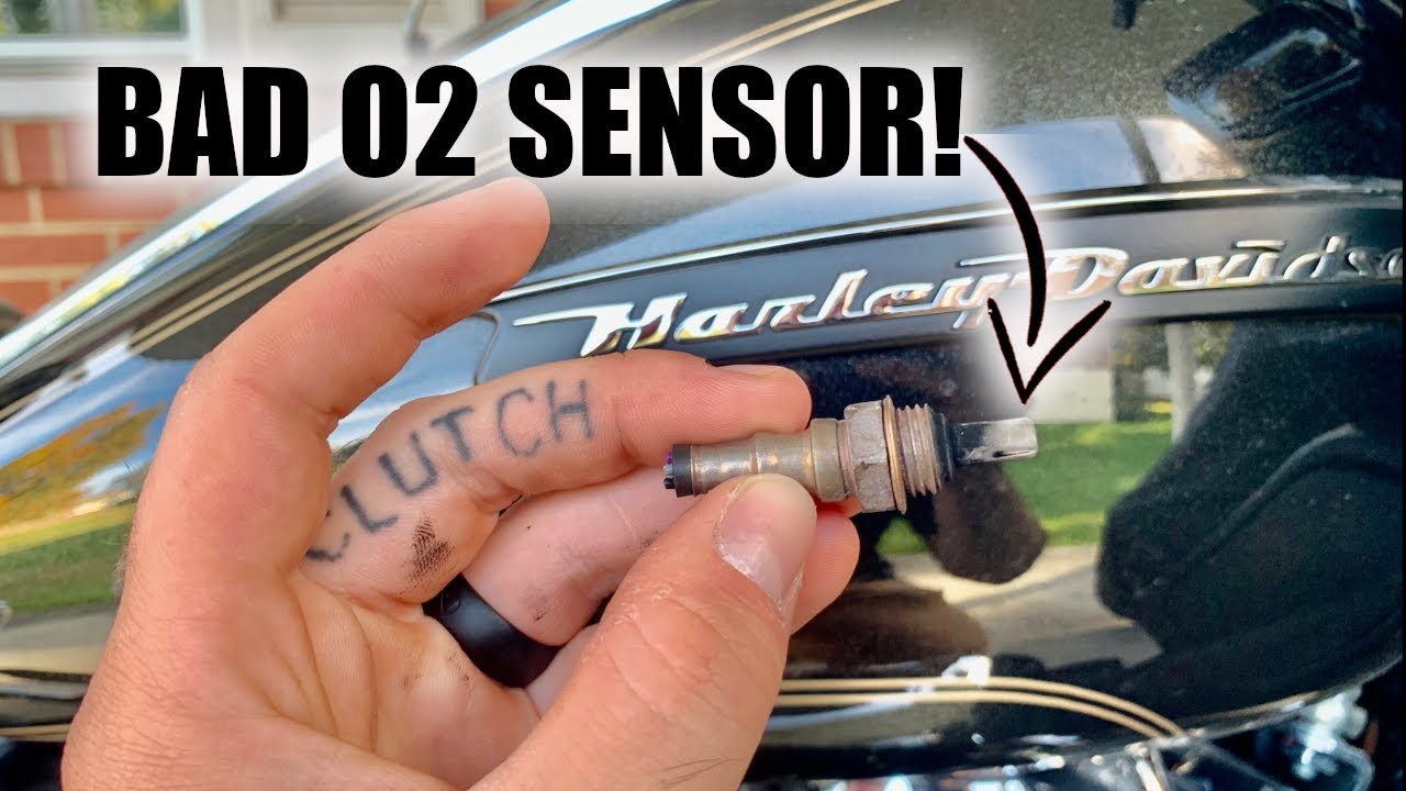 Replacing an O2 Sensor to FIX My Check Engine Light! // 2017 Harley Davidson Road Glide Ultra