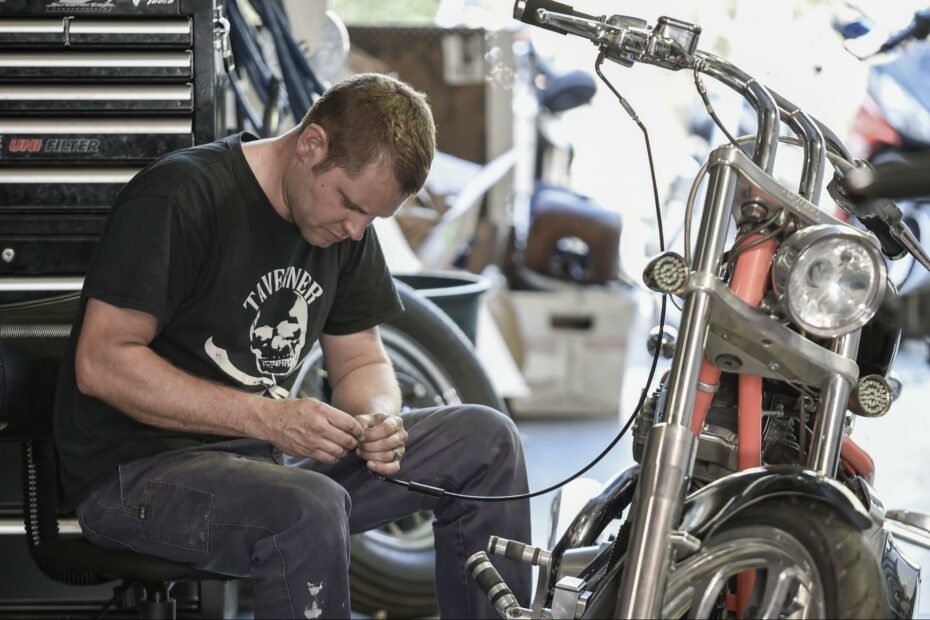 Troubleshoot Guide: Motorcycle Electrical Problems - Taverner ...