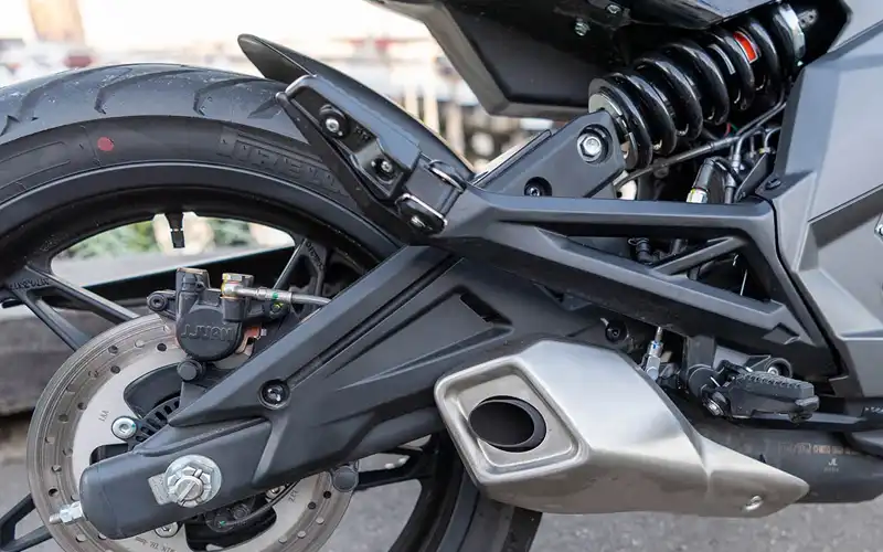 cfmoto 650 nkDesign and Aesthetics
