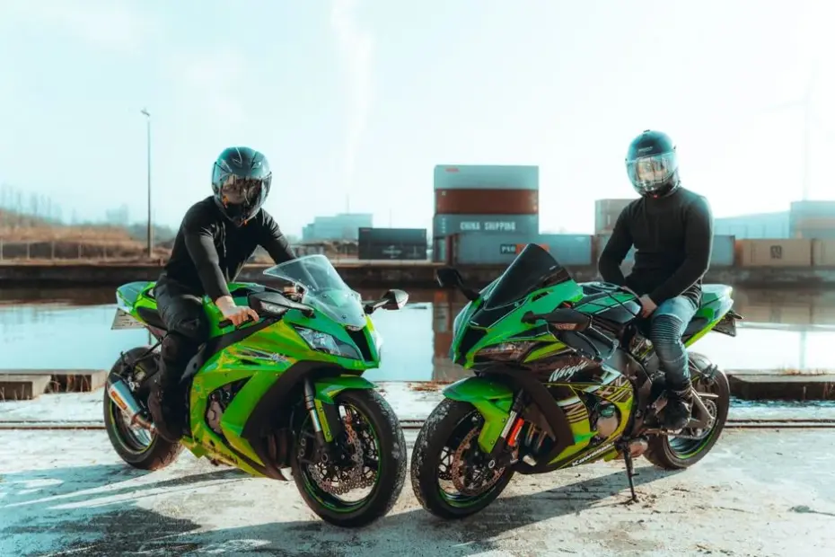 how long are motorcycle helmets good for