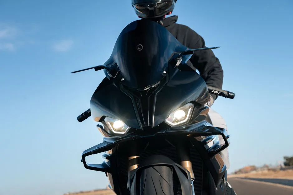motorcycle fairing wind protection